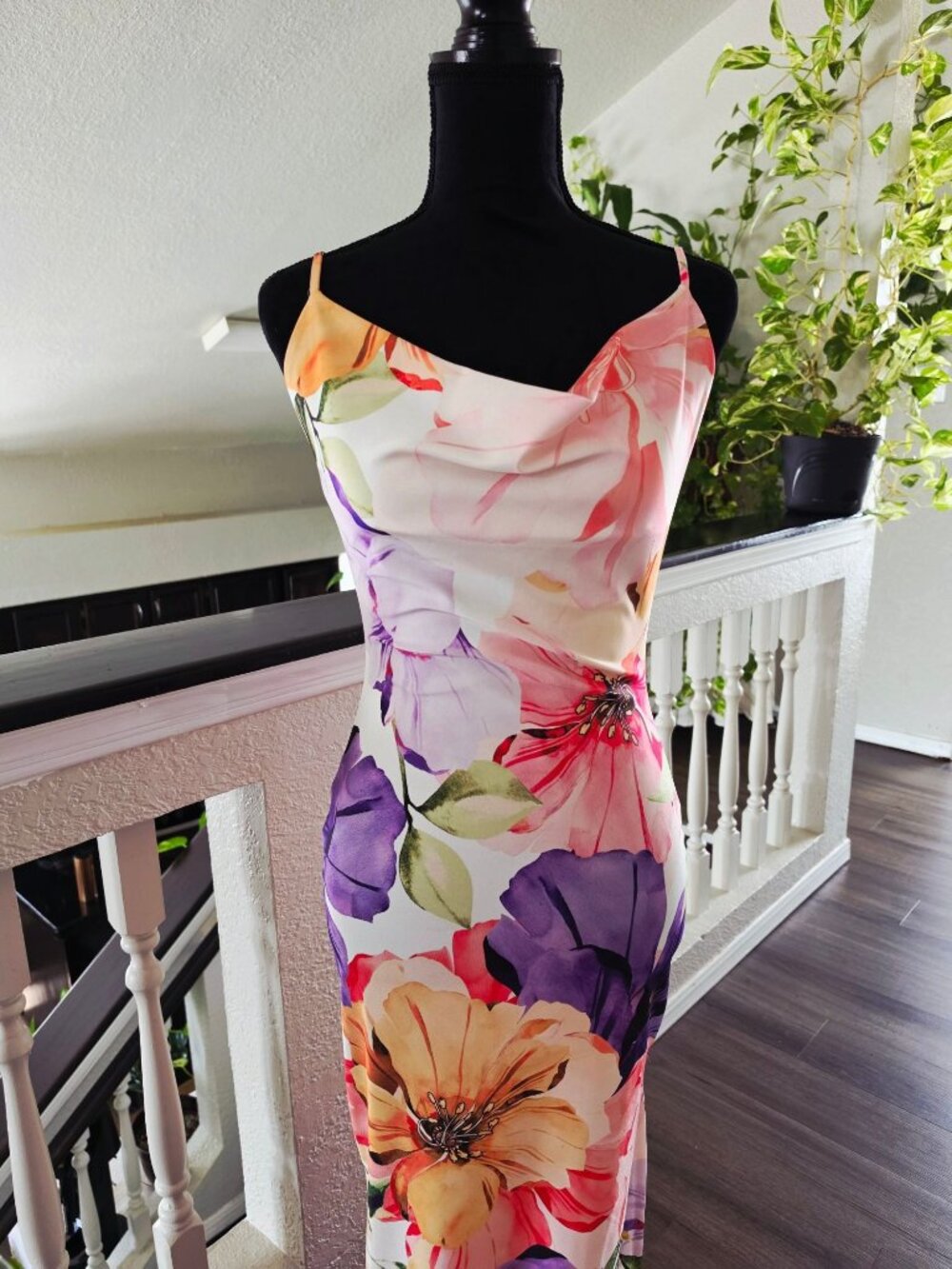 IRIS Maxi Dress With Floral print Size S NWOT - Picture 3 of 7